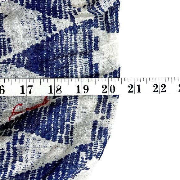 Free People Boho-Style Blue & White Linen Tote Bag w/ Geometric Triangle Print - Picture 7 of 10